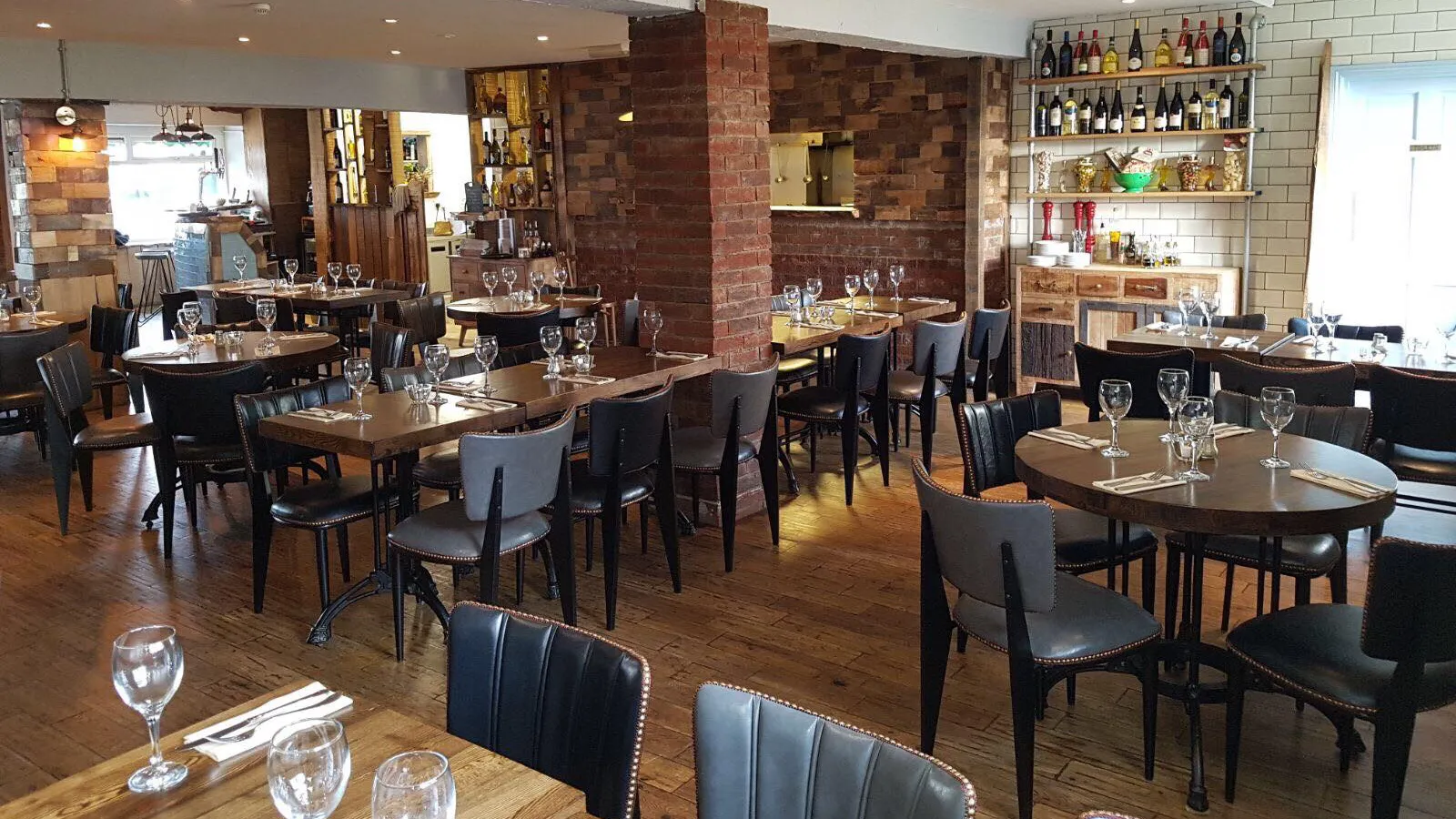 La Piazza Restaurant · Photos 1